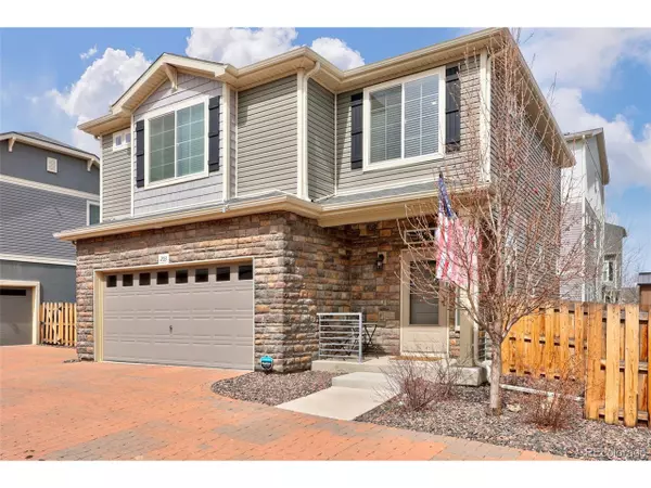 203 S Oak Hill St, Aurora, CO 80018