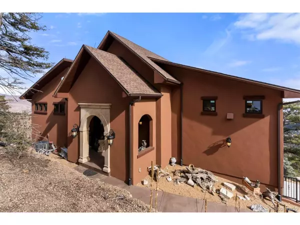 5286 Lost Cabin Rd, Manitou Springs, CO 80829