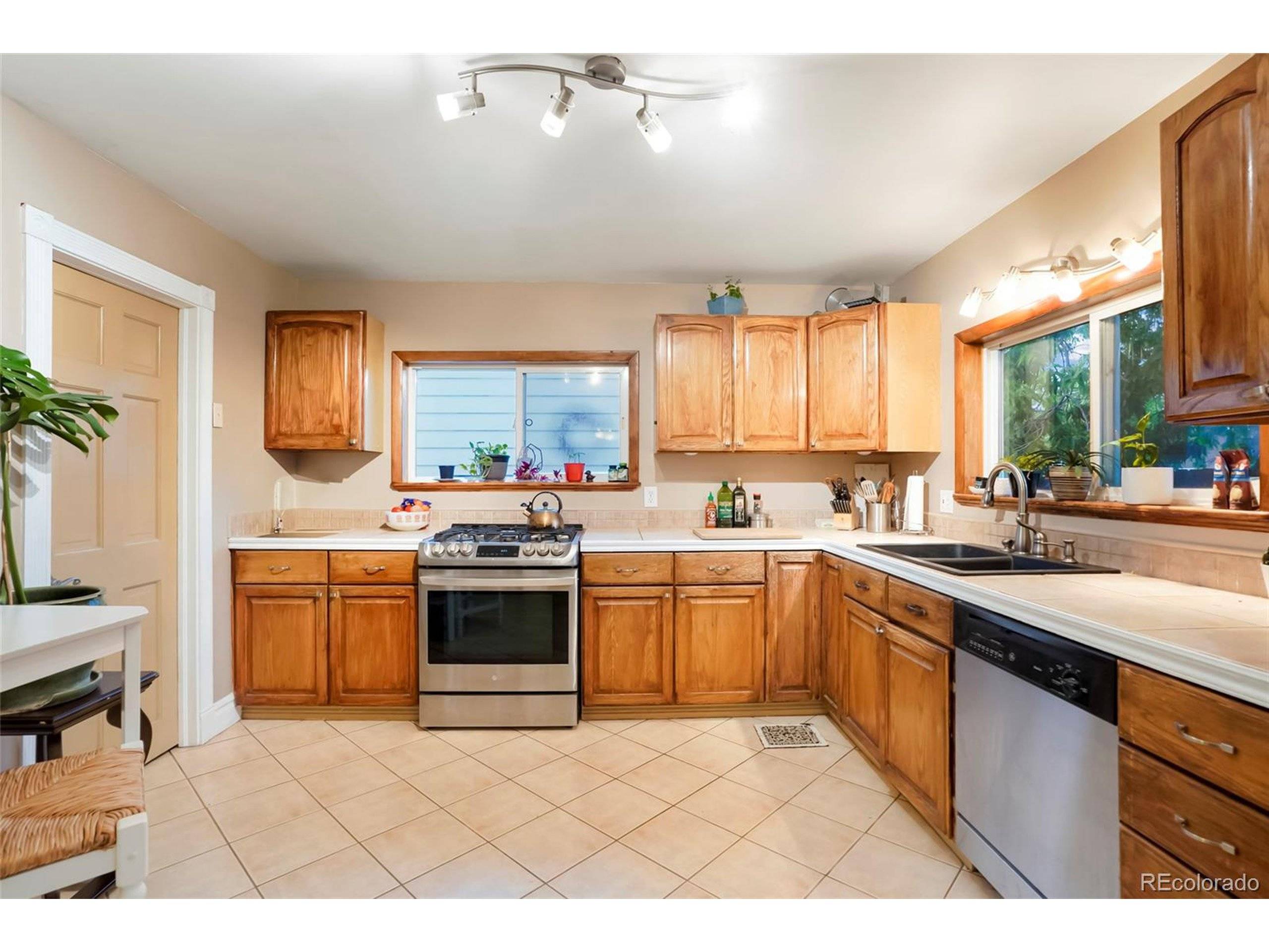 Englewood, CO 80110,4210 S Fox St