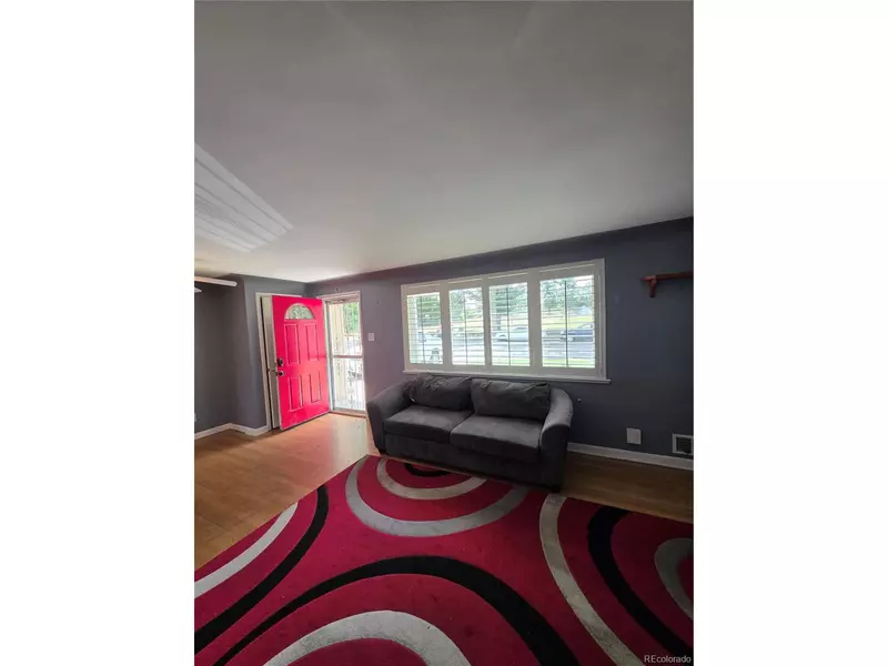 2516 S Stuart St, Denver, CO 80219