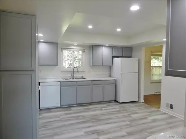 Denver, CO 80222,6423 E Floyd Ave