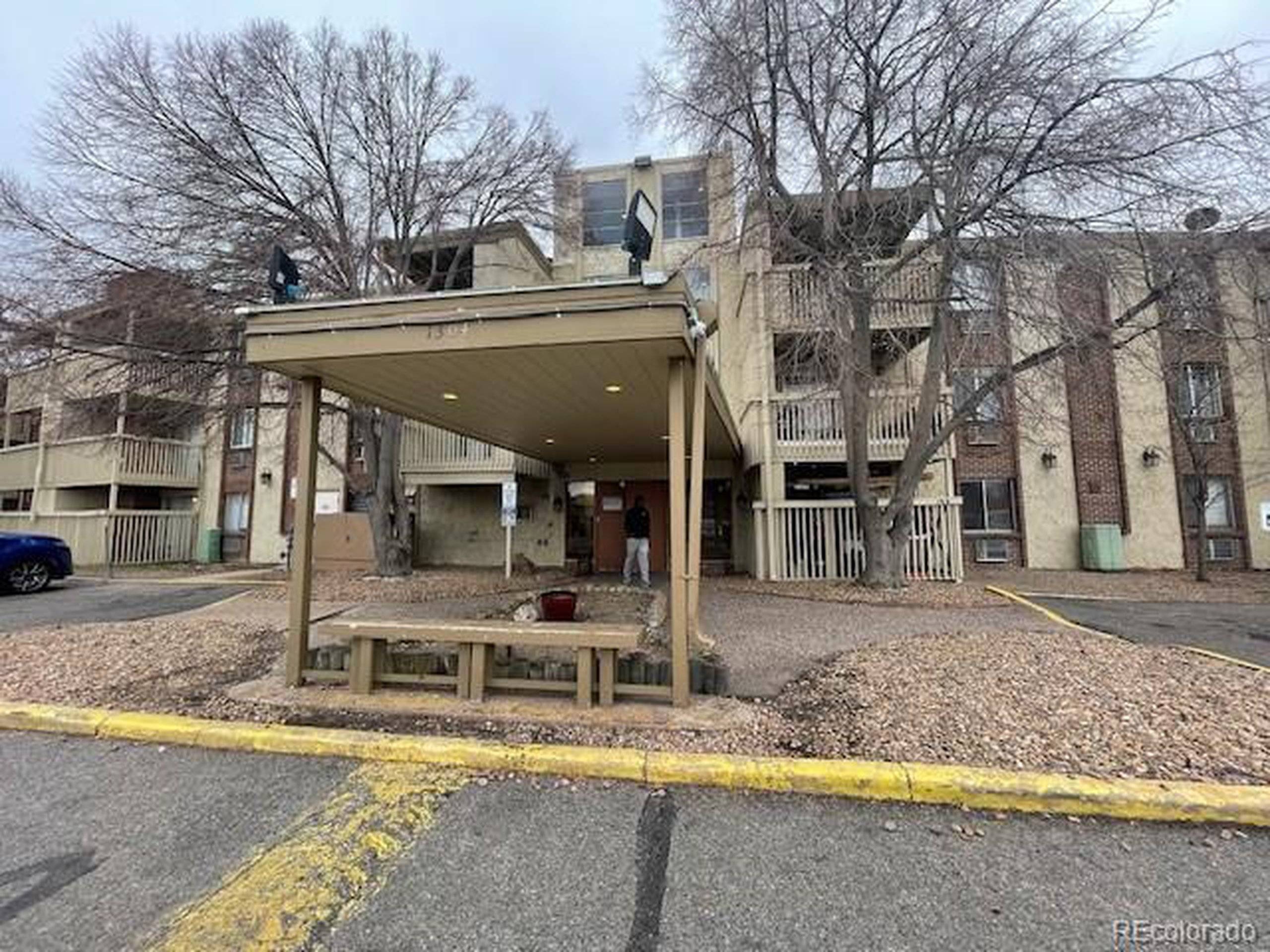 1304 S Parker Rd #346, Denver, CO 80231