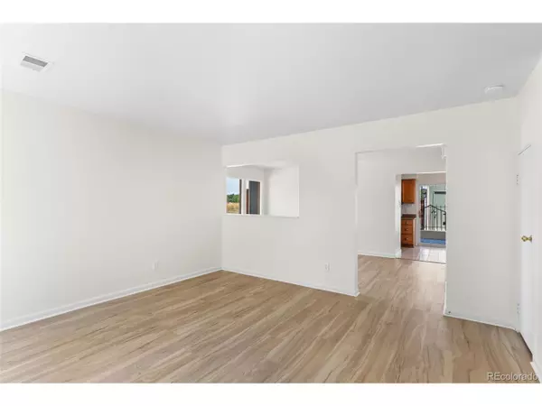 Thornton, CO 80229,10390 Tumbleweed Dr #5
