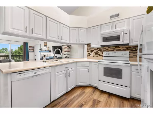 Englewood, CO 80111,6475 S Dayton St #305