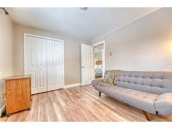 Aurora, CO 80011,1697 Bahama St