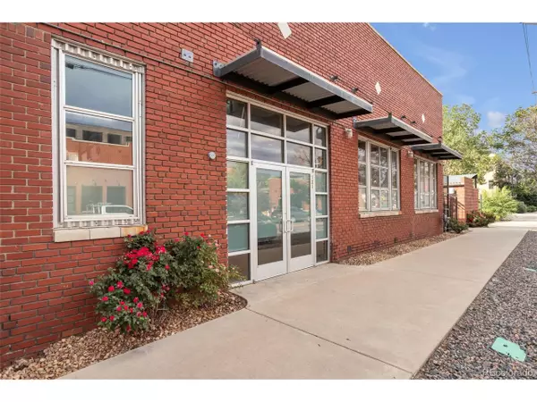 Denver, CO 80205,3033 Blake St #121