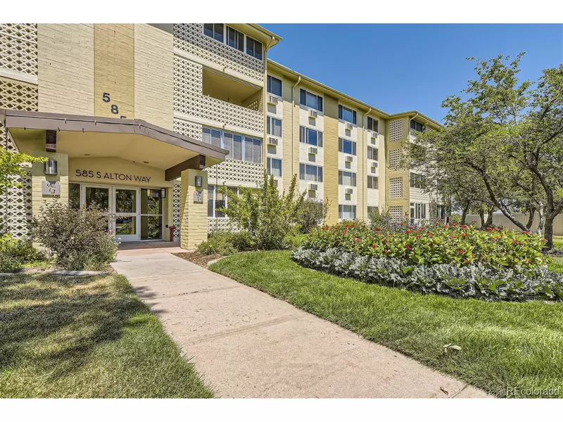 585 S Alton Way #2C, Denver, CO 80247