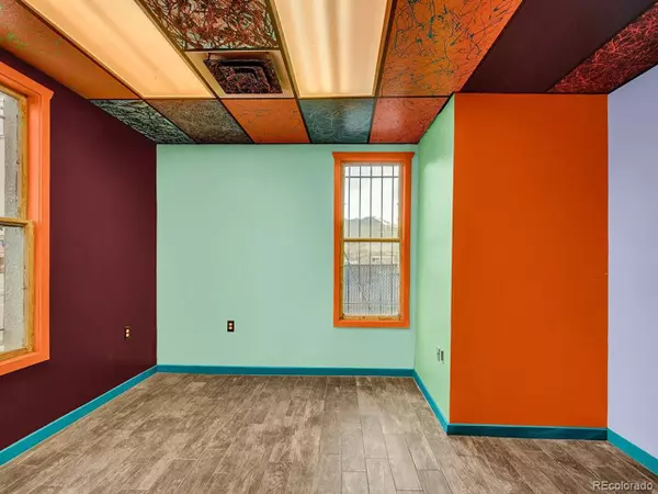 Colorado Springs, CO 80903,216 E Las Vegas St