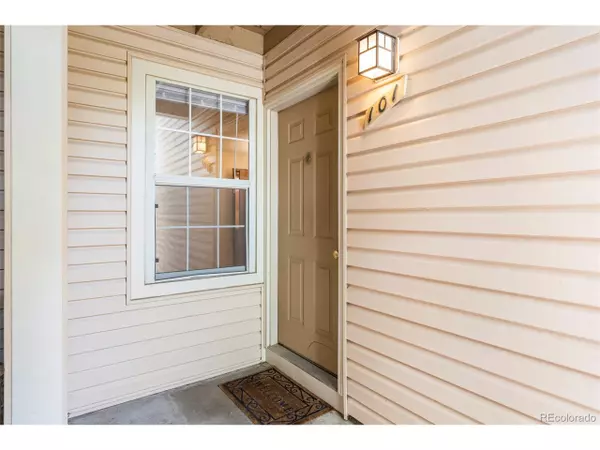 Lakewood, CO 80226,995 S Miller St #101