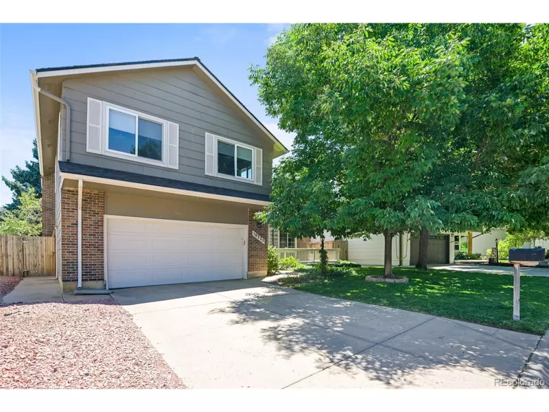 10335 E Weaver Cir, Englewood, CO 80111