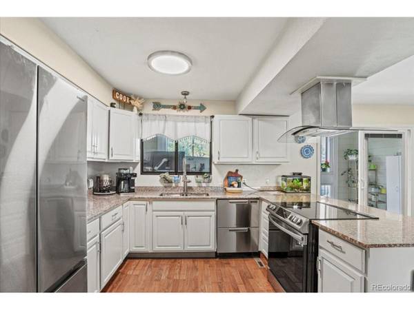 5512 S Greenwood St,  Littleton,  CO 80120