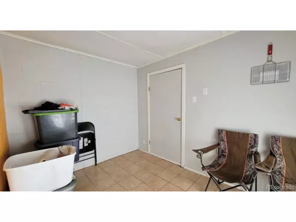 Pueblo, CO 81001,182 Gamble Ln
