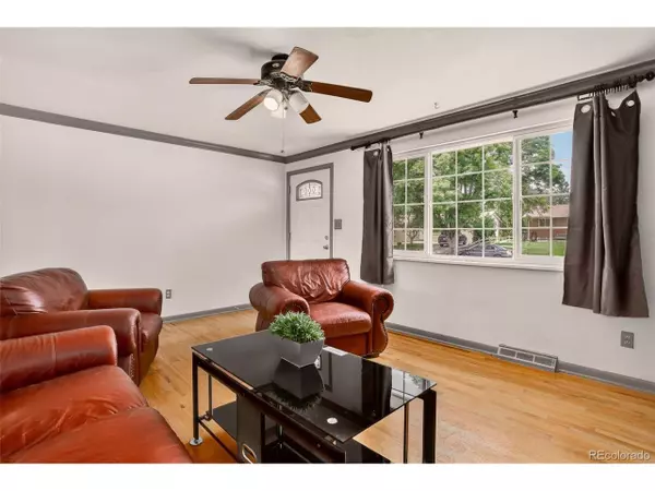 Aurora, CO 80012,609 S Quentin St