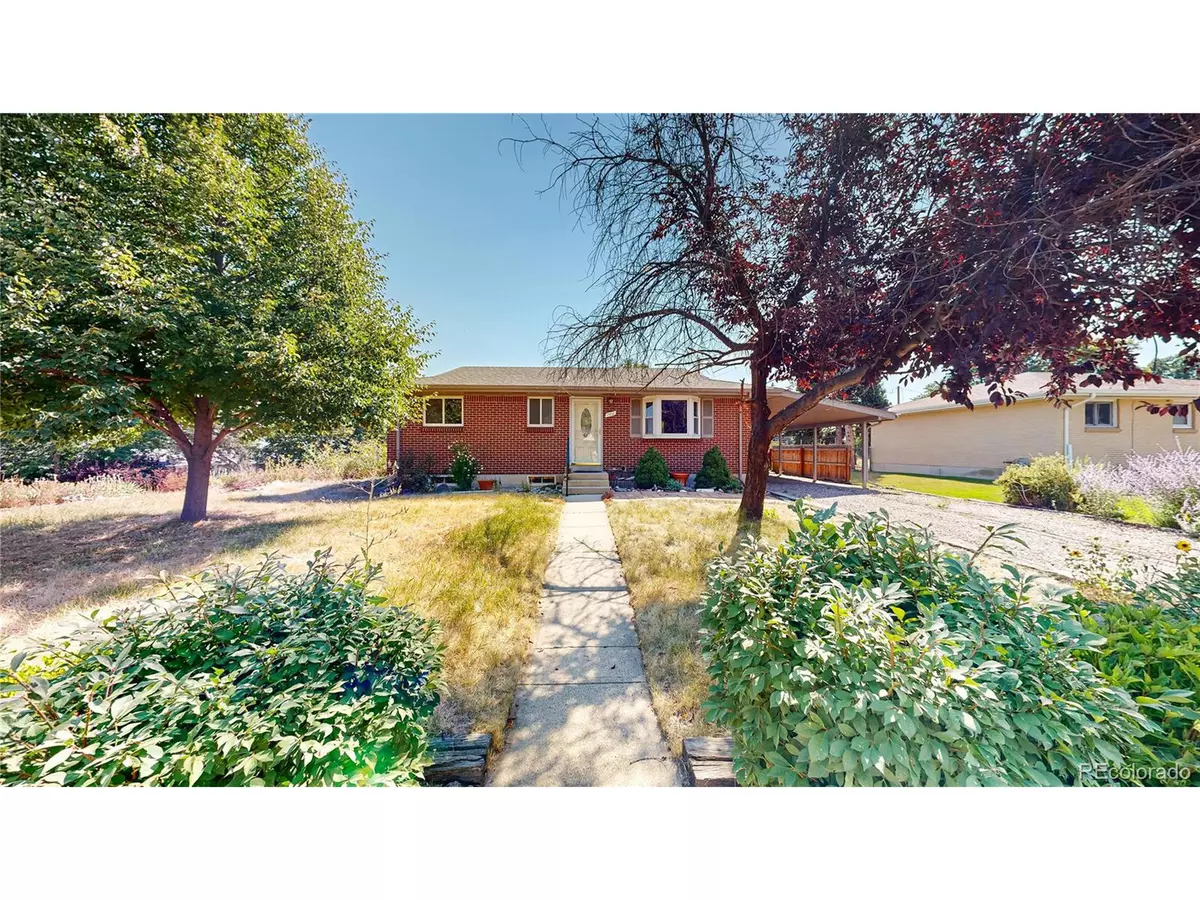 Lakewood, CO 80226,700 S Briarwood Dr