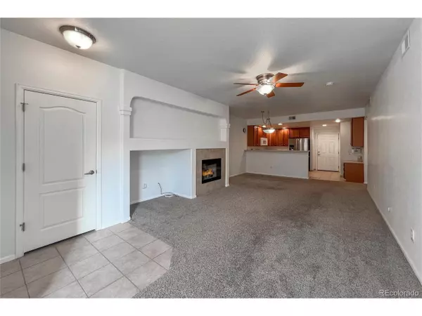 Longmont, CO 80504,2239 Calais Dr #11E