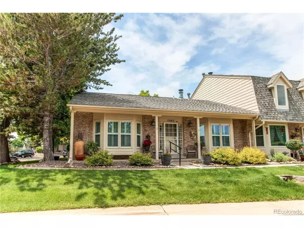 7682 S Cove Cir,  Centennial,  CO 80122