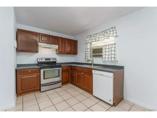 Denver, CO 80239,5549 Carson