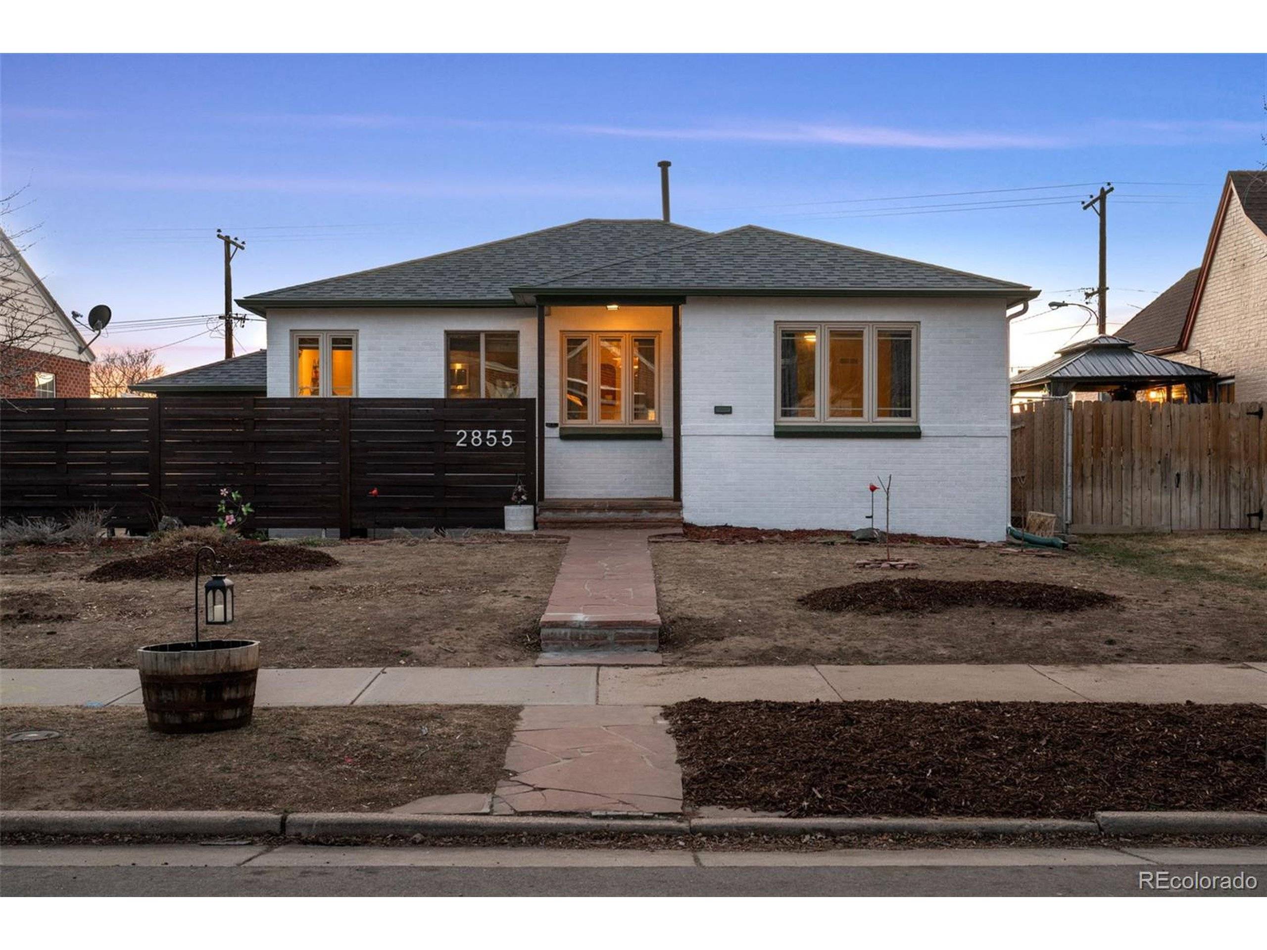2855 Albion St, Denver, CO 80207