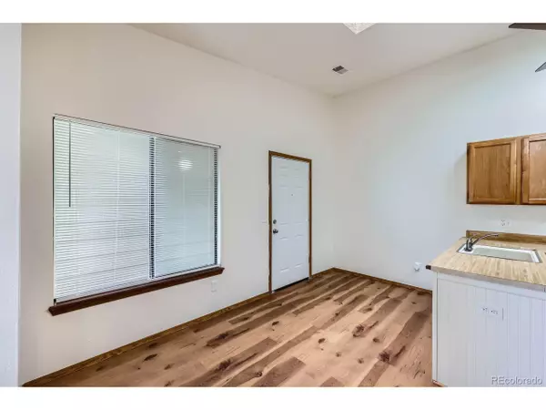 Aurora, CO 80012,932 S Dearborn St #17