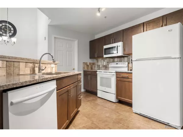 Aurora, CO 80019,5745 N Genoa Way #306
