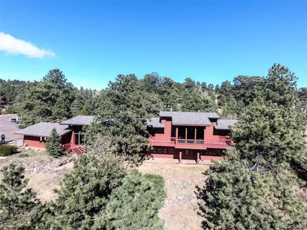 21888 Crestmoor Rd, Golden, CO 80401