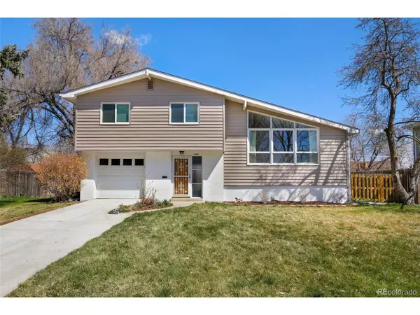 6236 Teller St, Arvada, CO 80003