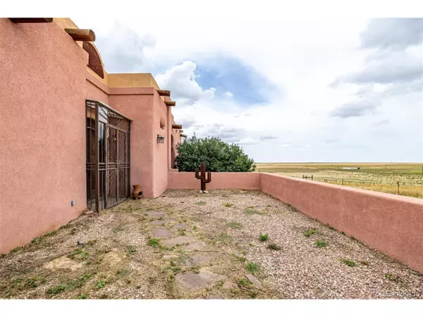 Strasburg, CO 80136,4601 S County Road 161