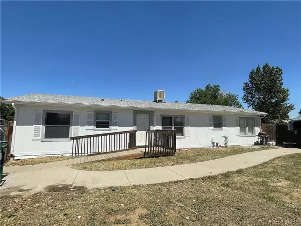 203 Spruce Ave, Lochbuie, CO 80603