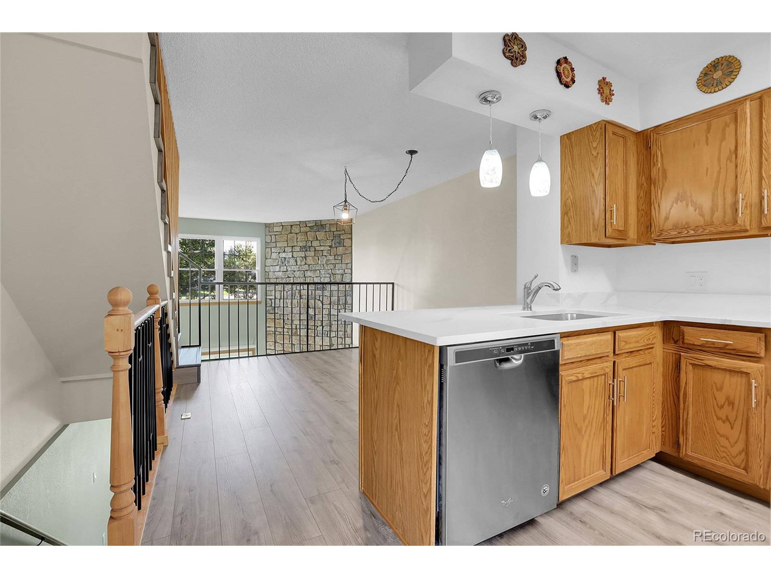 9320 W Ontario Dr, Littleton, CO 80128