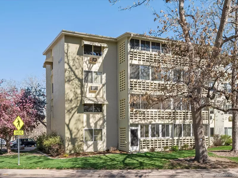 9385 E Center Ave #1B, Denver, CO 80247