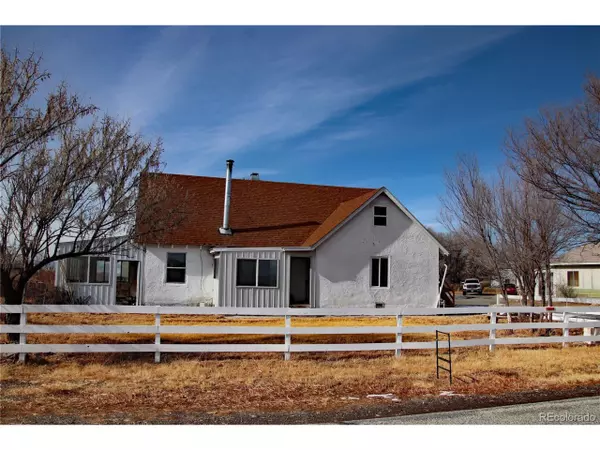 98019816 S River Rd, Alamosa, CO 81101