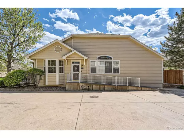 8843 W Phillips Dr, Littleton, CO 80128