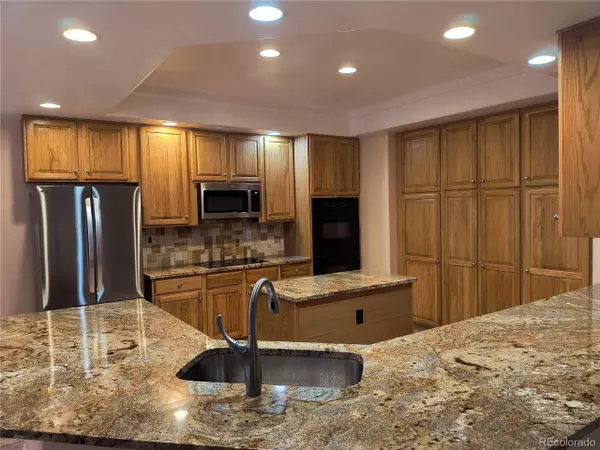 Highlands Ranch, CO 80126,10145 Charissglen Ln