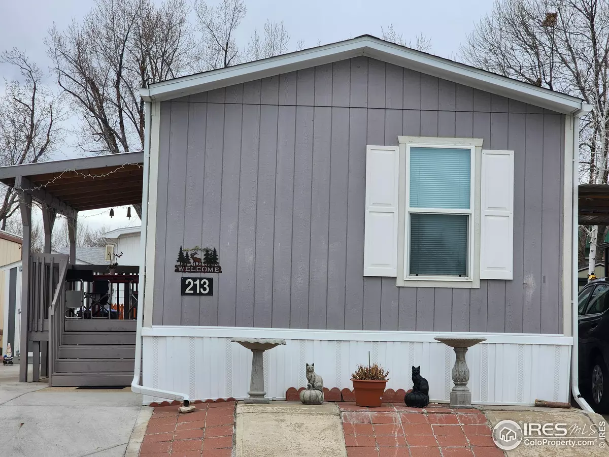 Longmont, CO 80501,900 Mountain View Ave #213