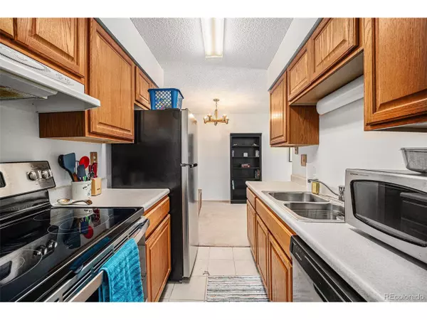 Centennial, CO 80122,309 E Highline Cir #102
