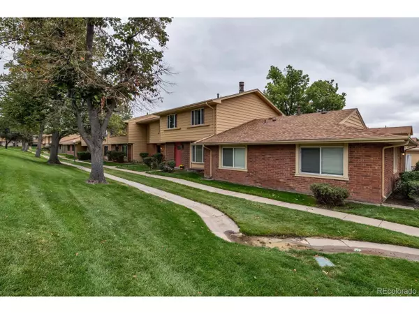 12434 E Kansas Pl, Aurora, CO 80012