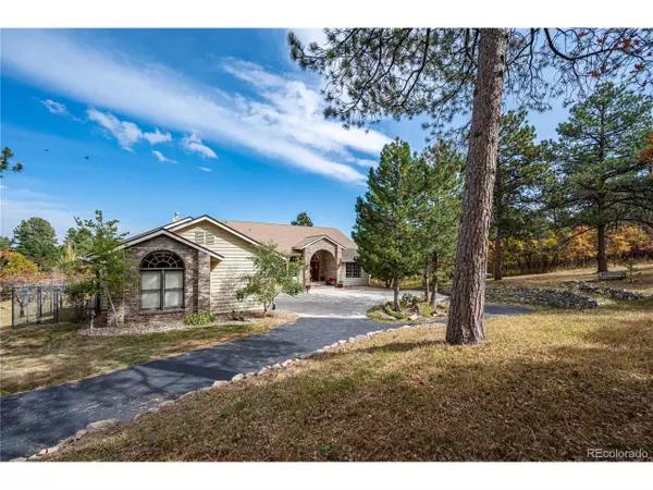 Larkspur, CO 80118,8050 La Veta Rd