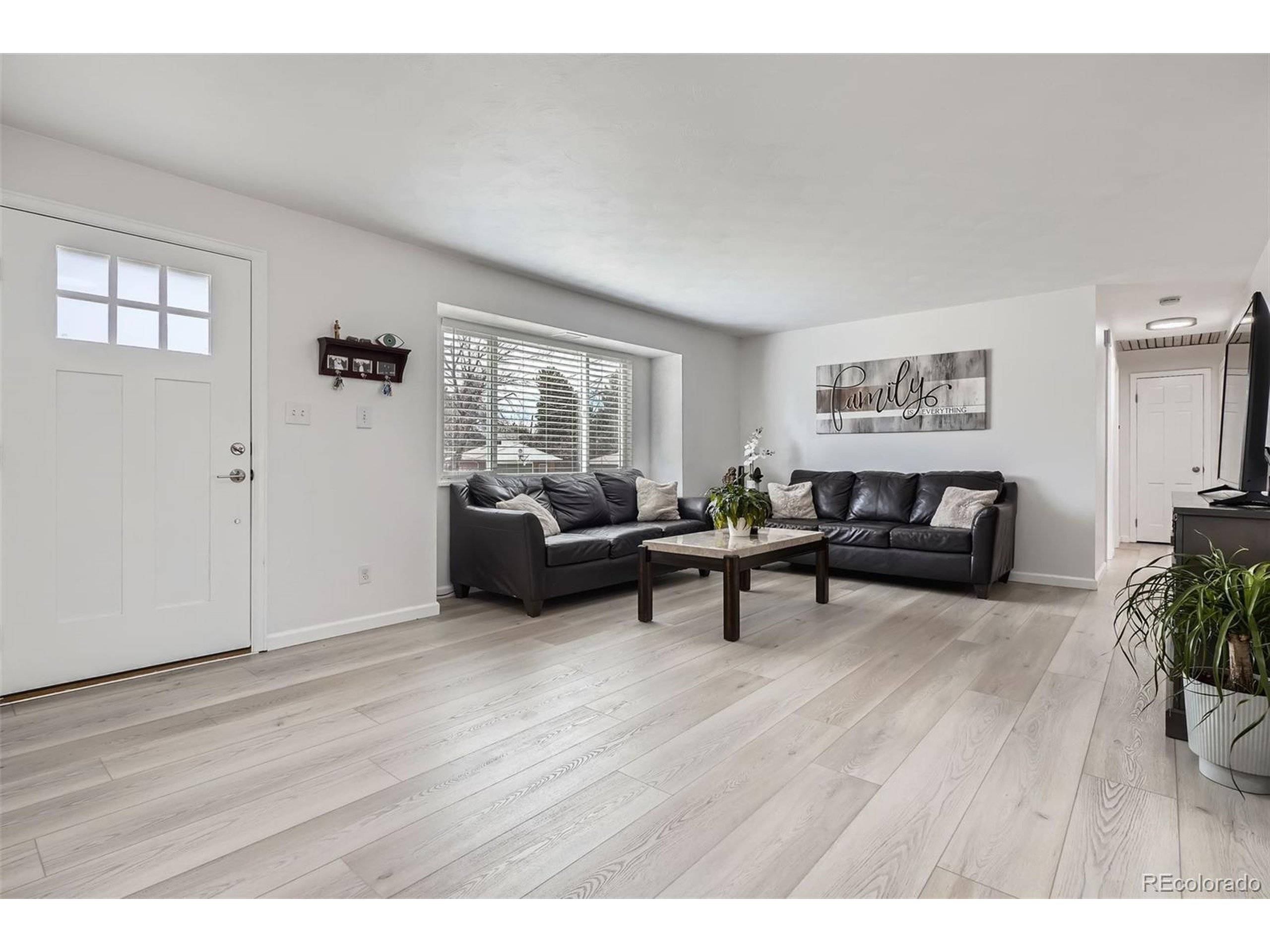 Centennial, CO 80121,5986 S Cook St