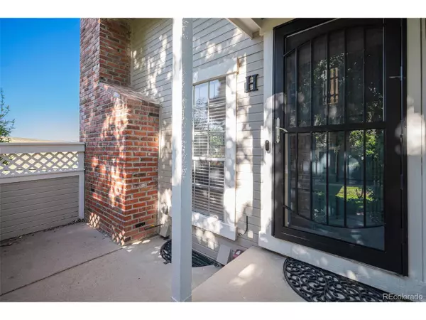 Littleton, CO 80120,2882 W Long Cir #H
