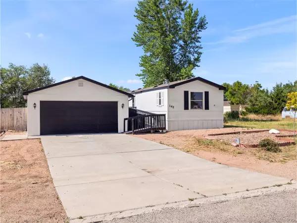 142 E Jerome Dr, Pueblo, CO 81007