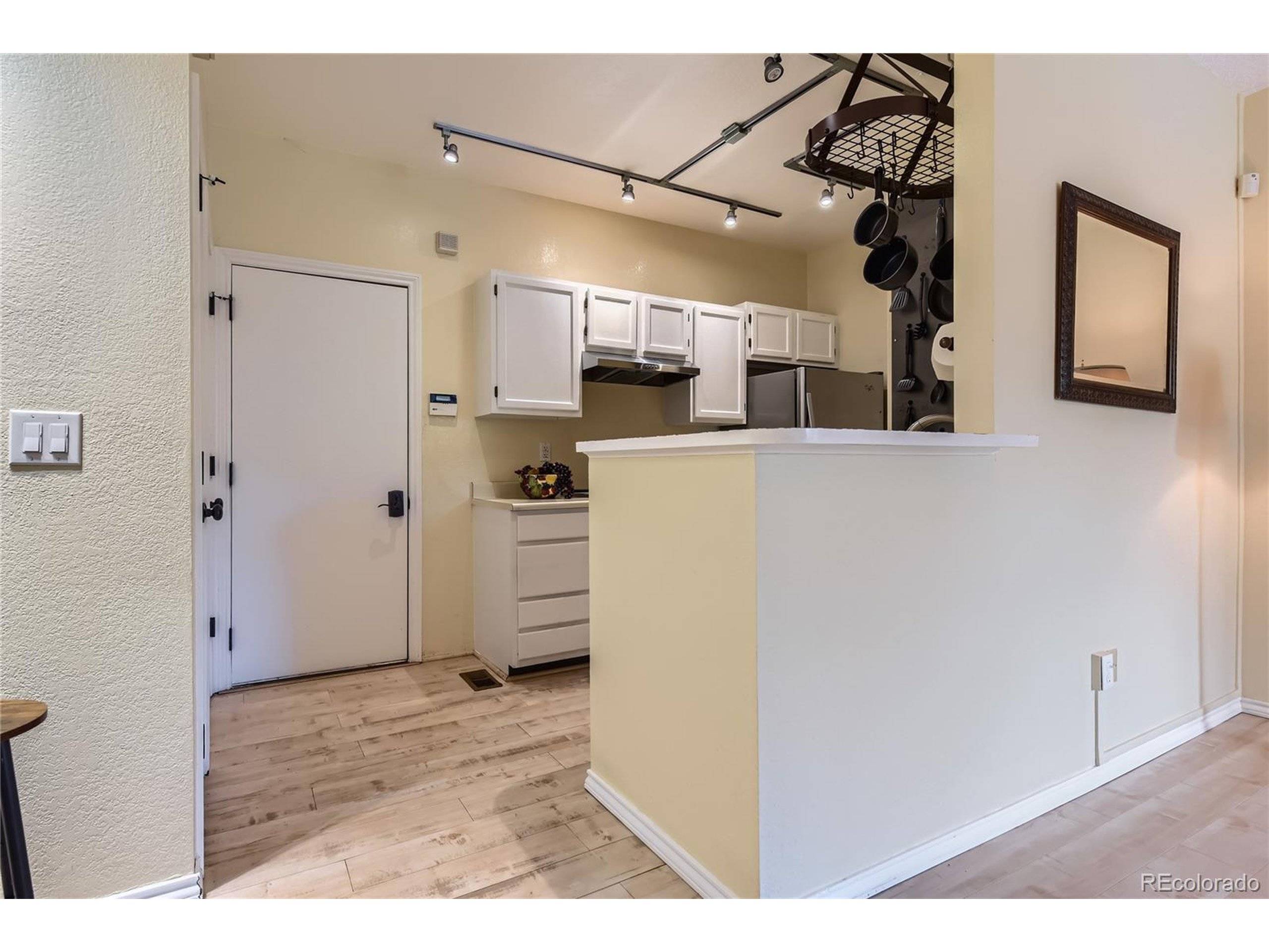 Littleton, CO 80123,3040 W Prentice Ave #B
