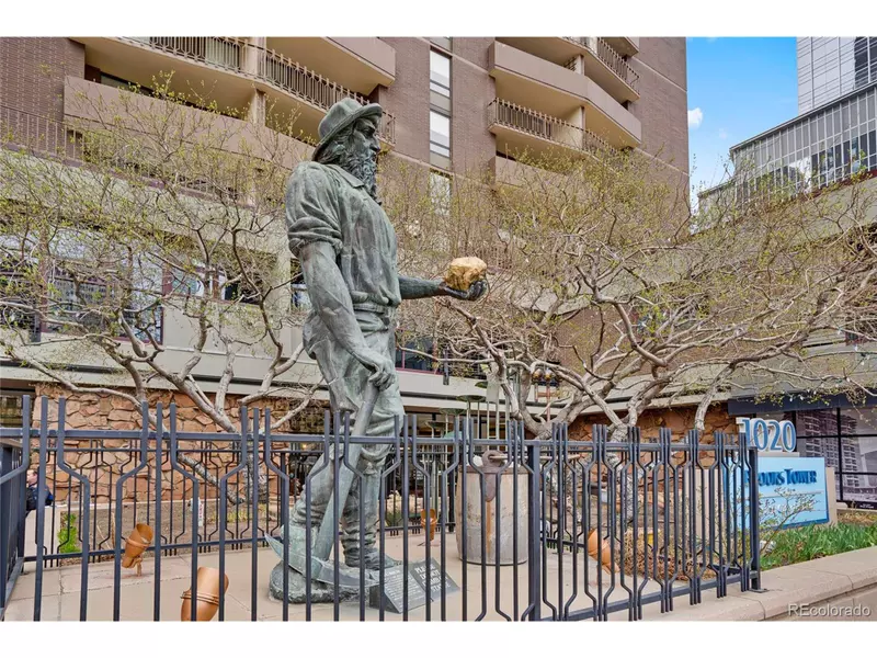 1020 15th St #31E, Denver, CO 80202