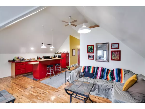 Denver, CO 80205,2111 N Downing St
