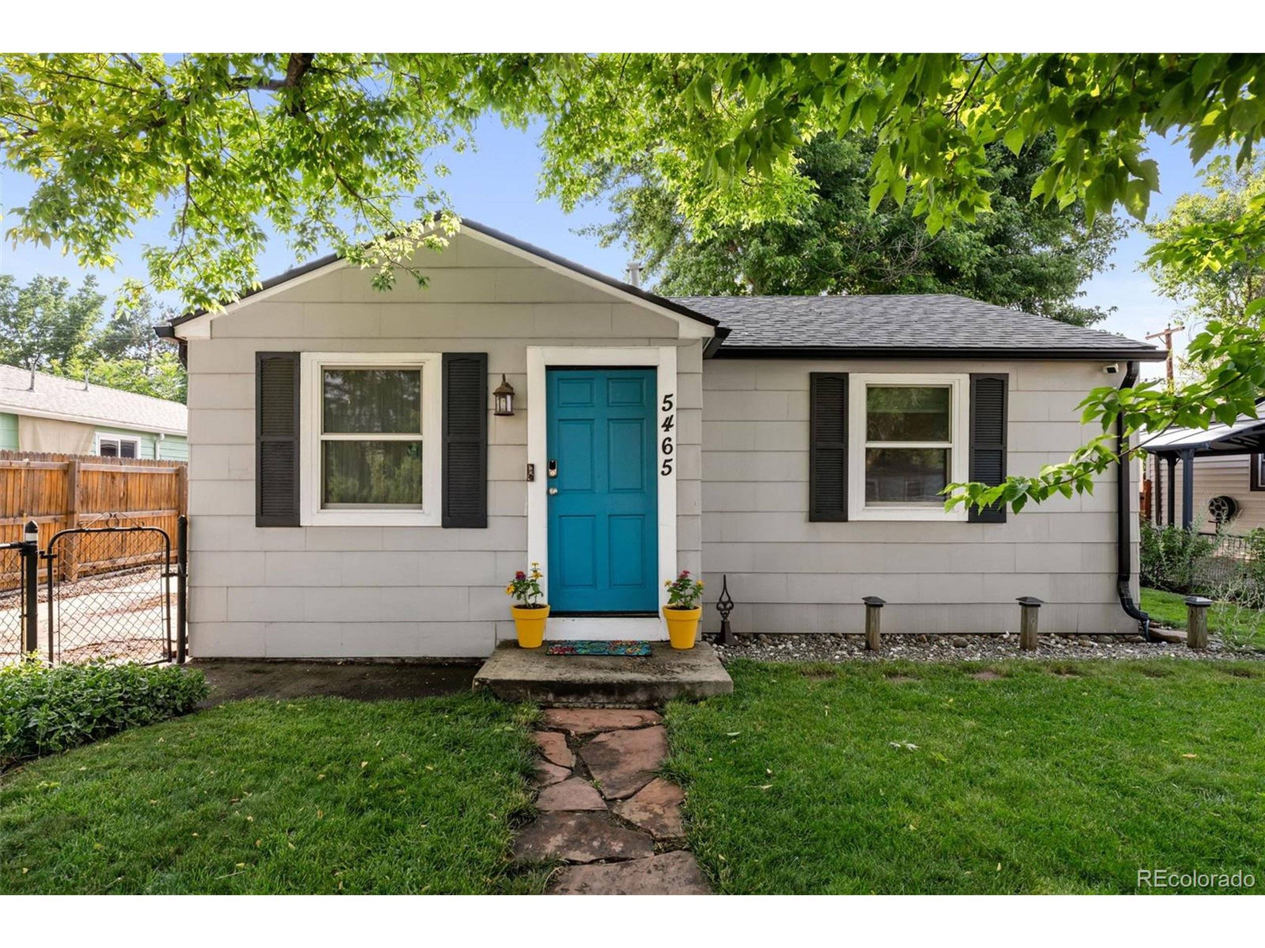 5465 Saulsbury Ct, Arvada, CO 80002