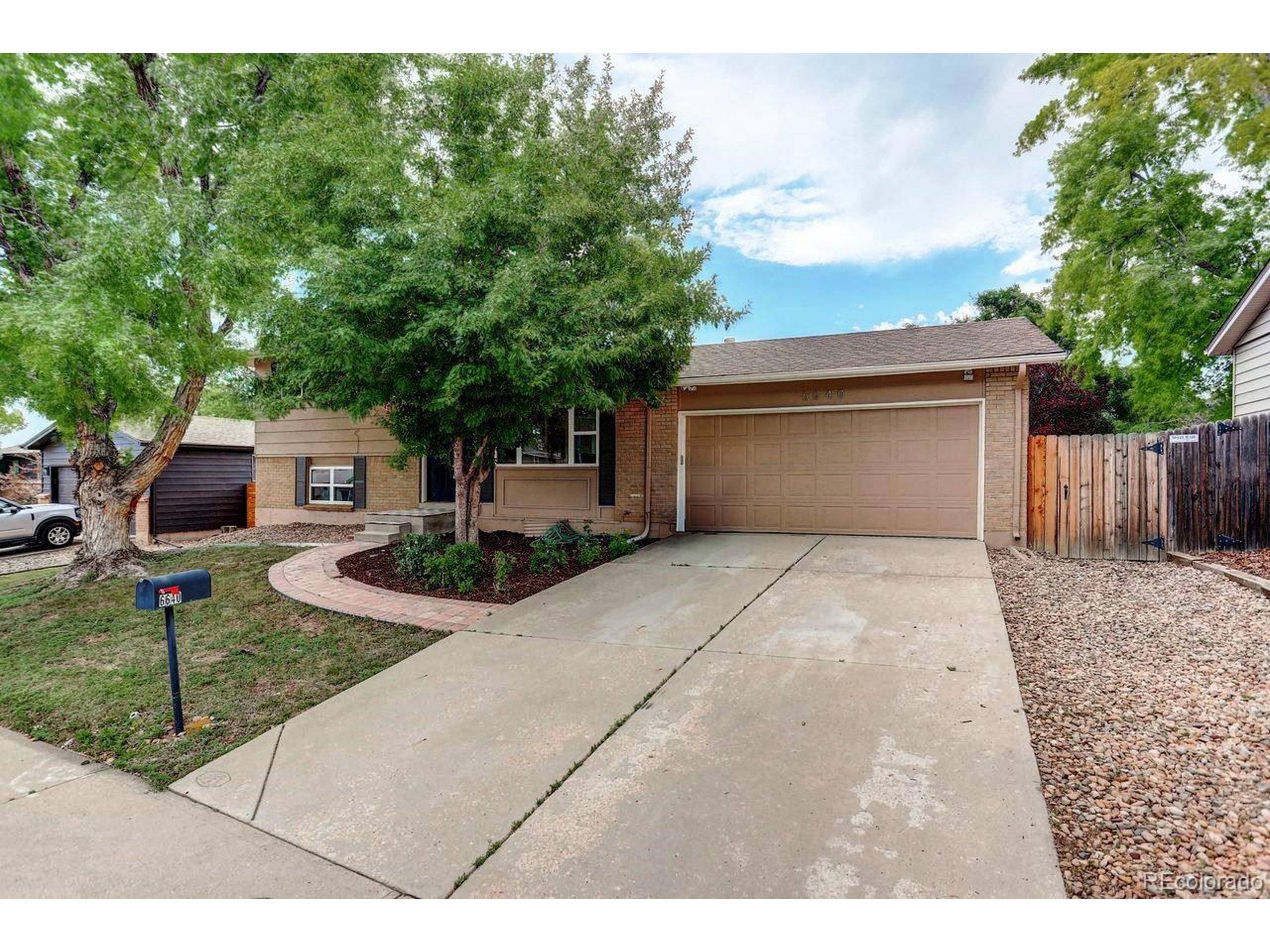 Centennial, CO 80121,6640 S Dexter St