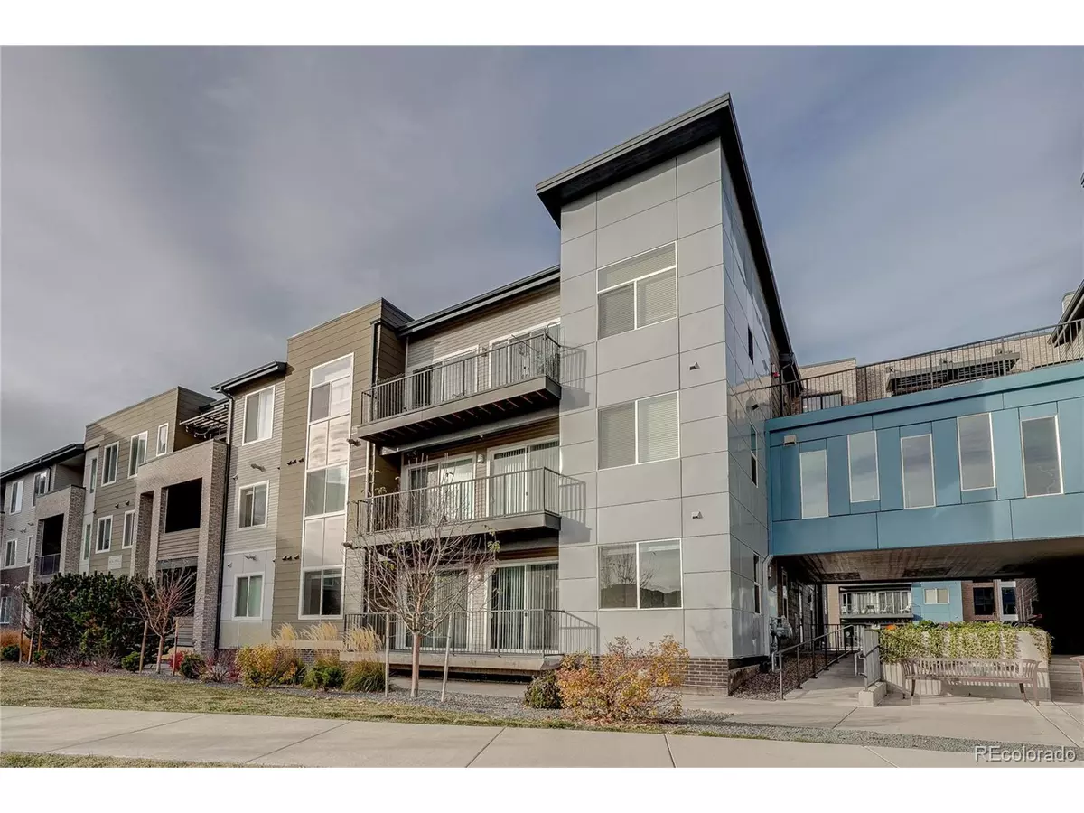 Centennial, CO 80122,460 E Fremont Pl #210