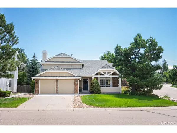 7412 Berkeley Ct, Castle Pines, CO 80108
