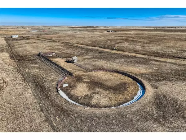 Bennett, CO 80102,44255 Comanche Creek Rd
