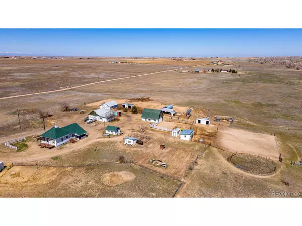 50005 E 48th Ave, Bennett, CO 80102