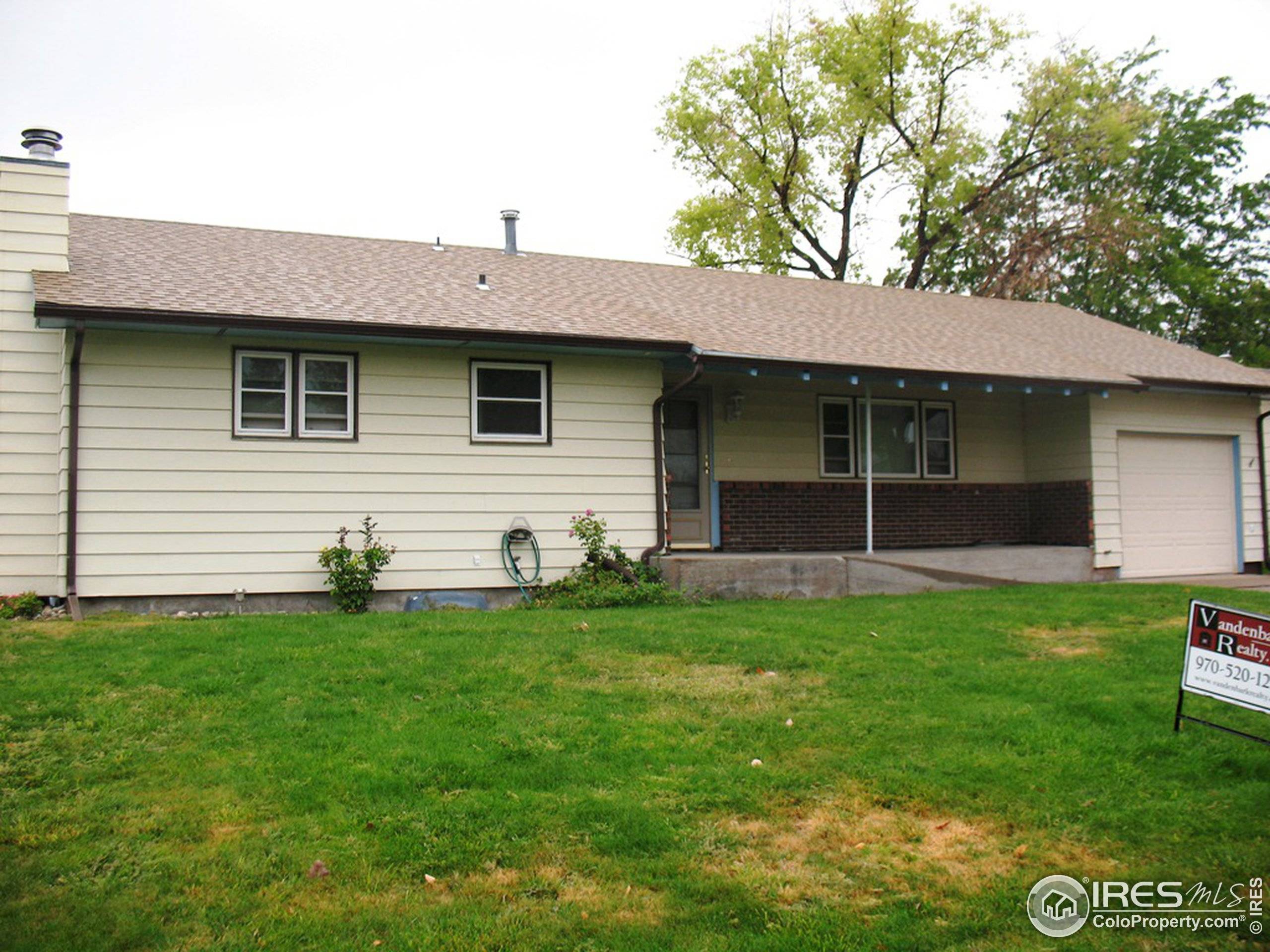 1319 DAWES St, Sterling, CO 80751